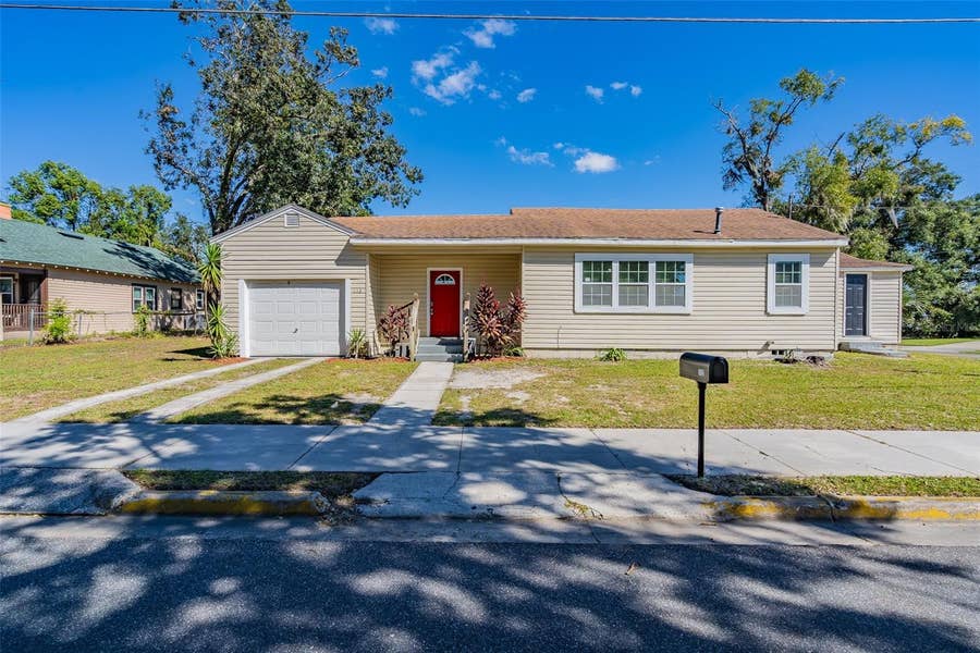 Property photo for 112 S MOSS STREET, Leesburg, FL