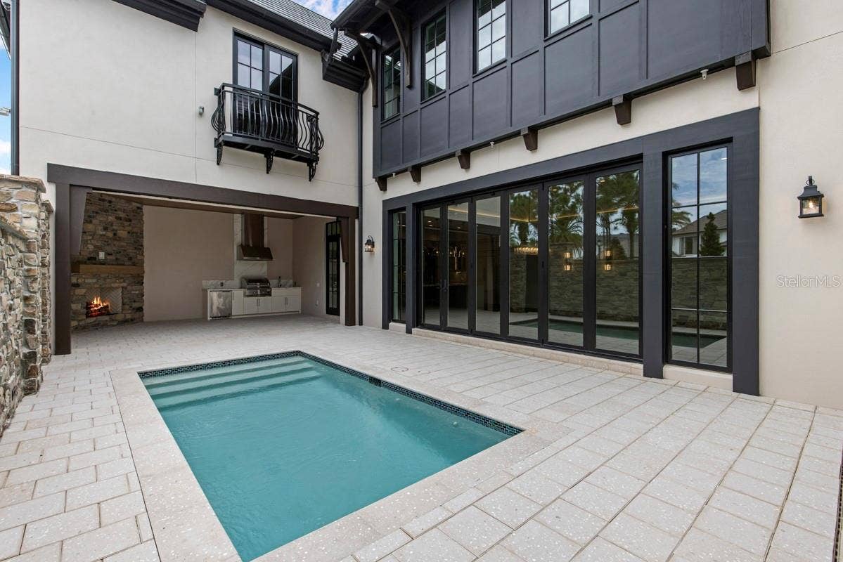 10300 WINTER SPARKLE CIRCLE, Golden Oak, FL 32836
