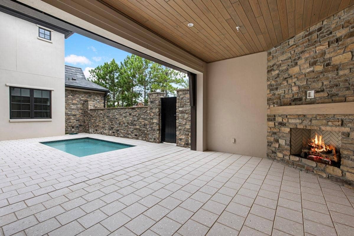 10300 WINTER SPARKLE CIRCLE, Golden Oak, FL 32836