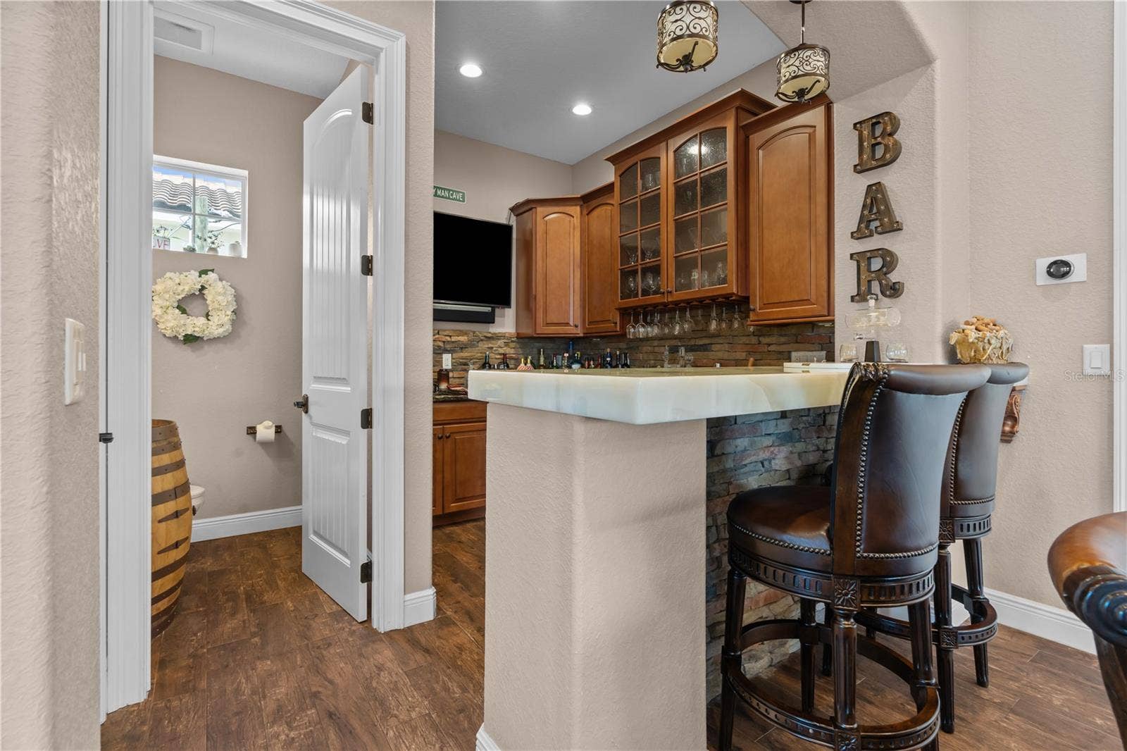 11002 LAKE BUTLER BOULEVARD, Windermere, FL 34786 11002 LAKE BUTLER BOULEVARD, Windermere, FL 34786