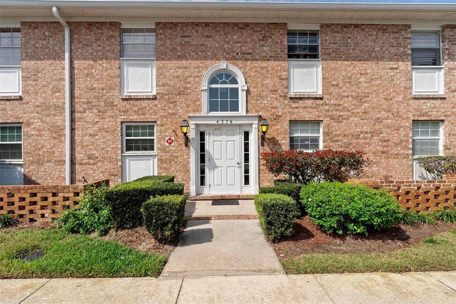 Property photo for 4376 LAKE UNDERHILL ROAD, #C, Orlando, FL