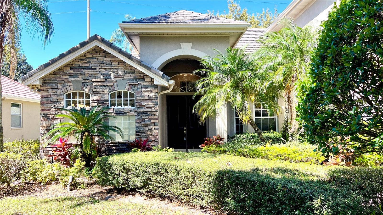 8854 OAK LANDINGS COURT, Orlando, FL 32836 8854 OAK LANDINGS COURT, Orlando, FL 32836