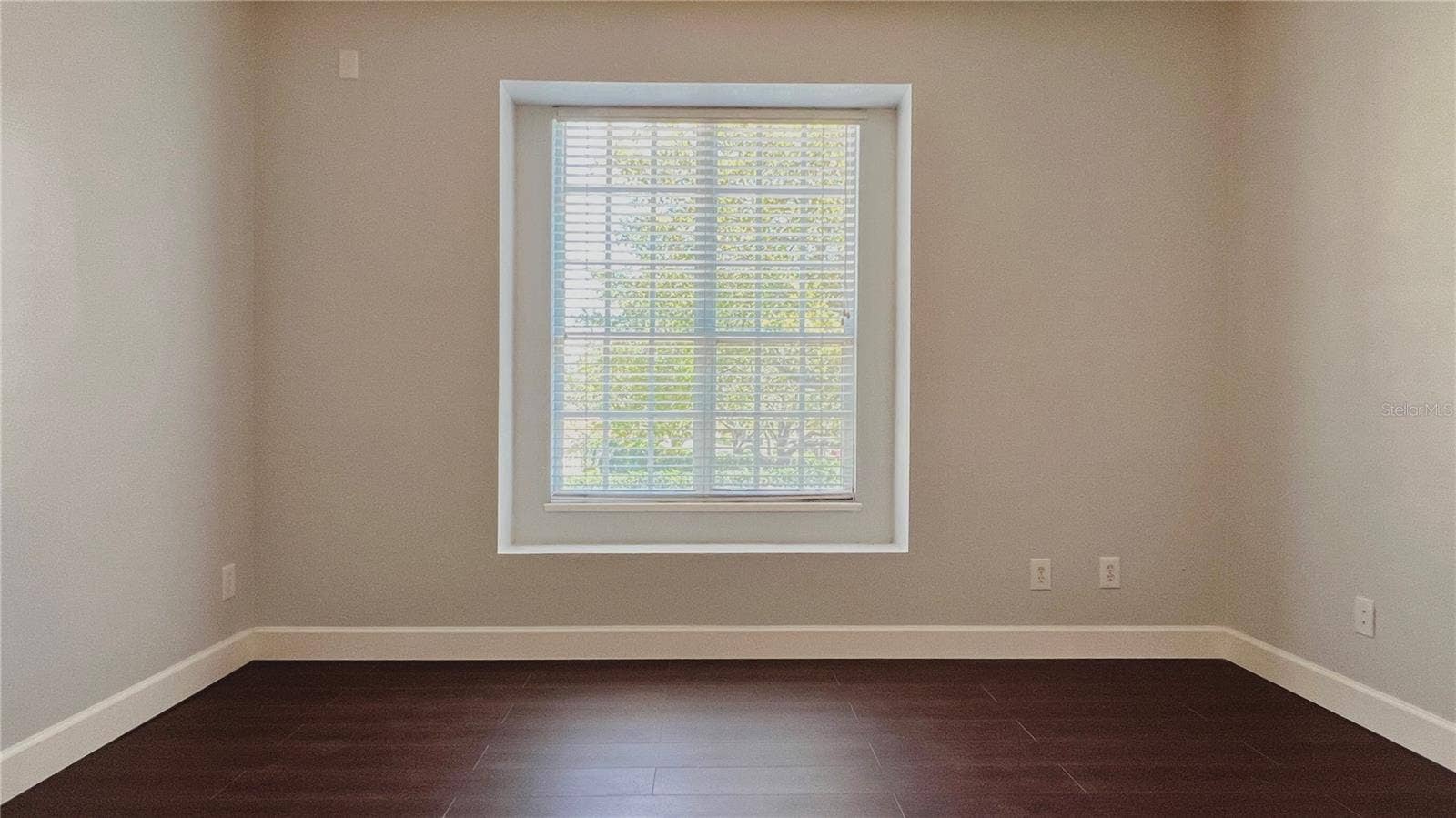 8854 OAK LANDINGS COURT, Orlando, FL 32836 8854 OAK LANDINGS COURT, Orlando, FL 32836