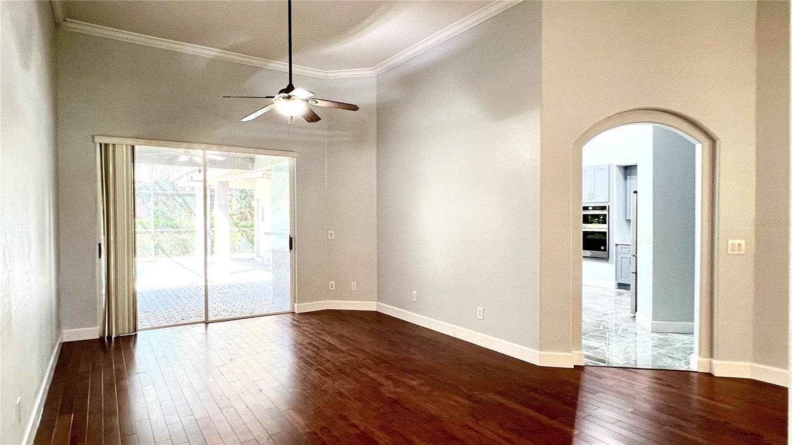 8854 OAK LANDINGS COURT, Orlando, FL 32836 8854 OAK LANDINGS COURT, Orlando, FL 32836