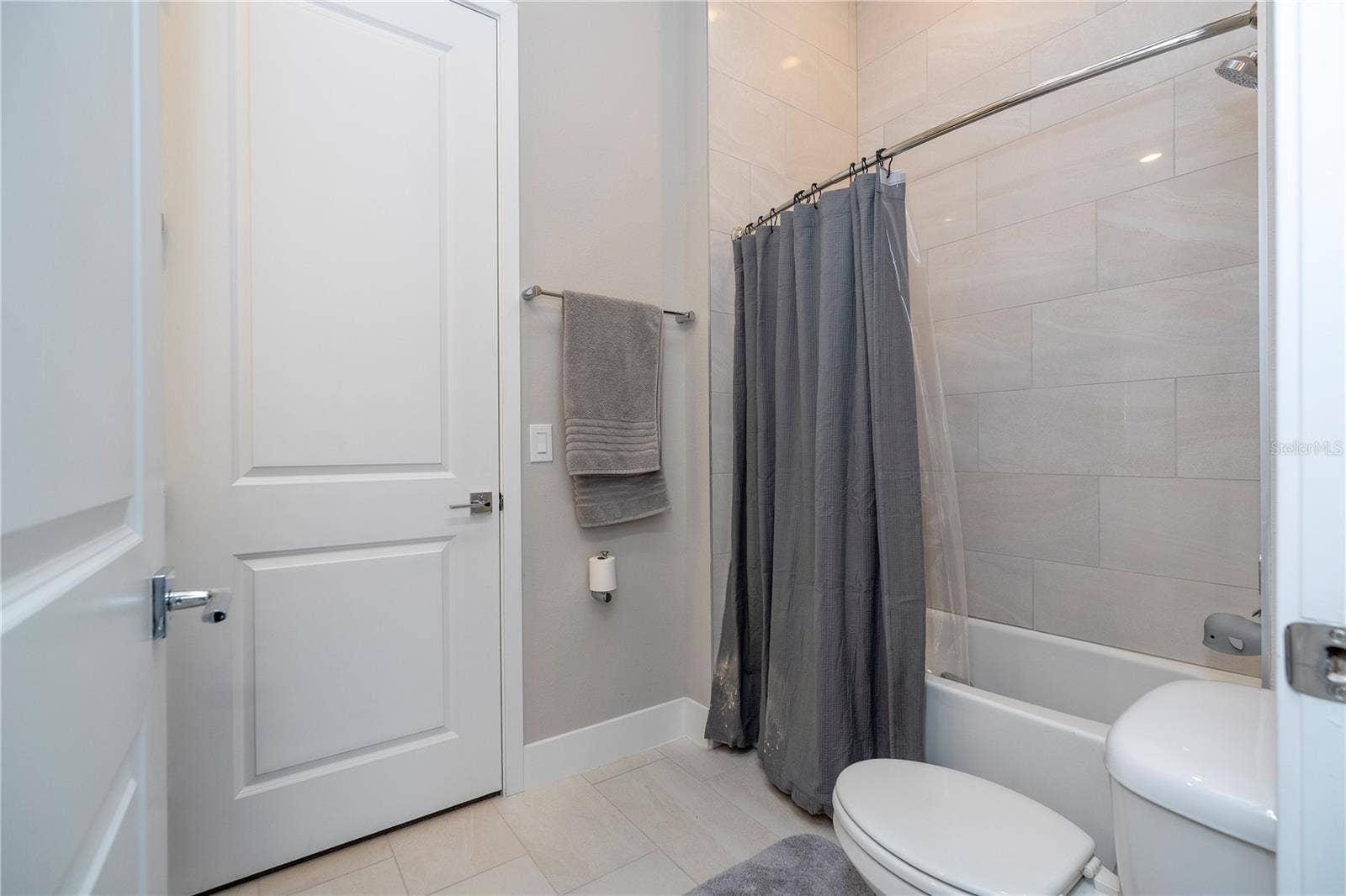 7770 SANDY RIDGE DRIVE, #219, Reunion, FL 34747 7770 SANDY RIDGE DRIVE, #219, Reunion, FL 34747