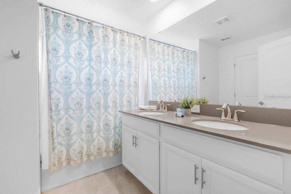 1148 KINGSBARN STREET, Davenport, FL 33896 Owner's Bathroom