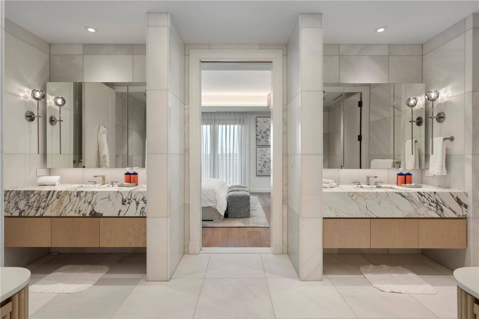 10160 AUTUMN MIST LANE, #601, Golden Oak, FL 32836 Primary Bathroom