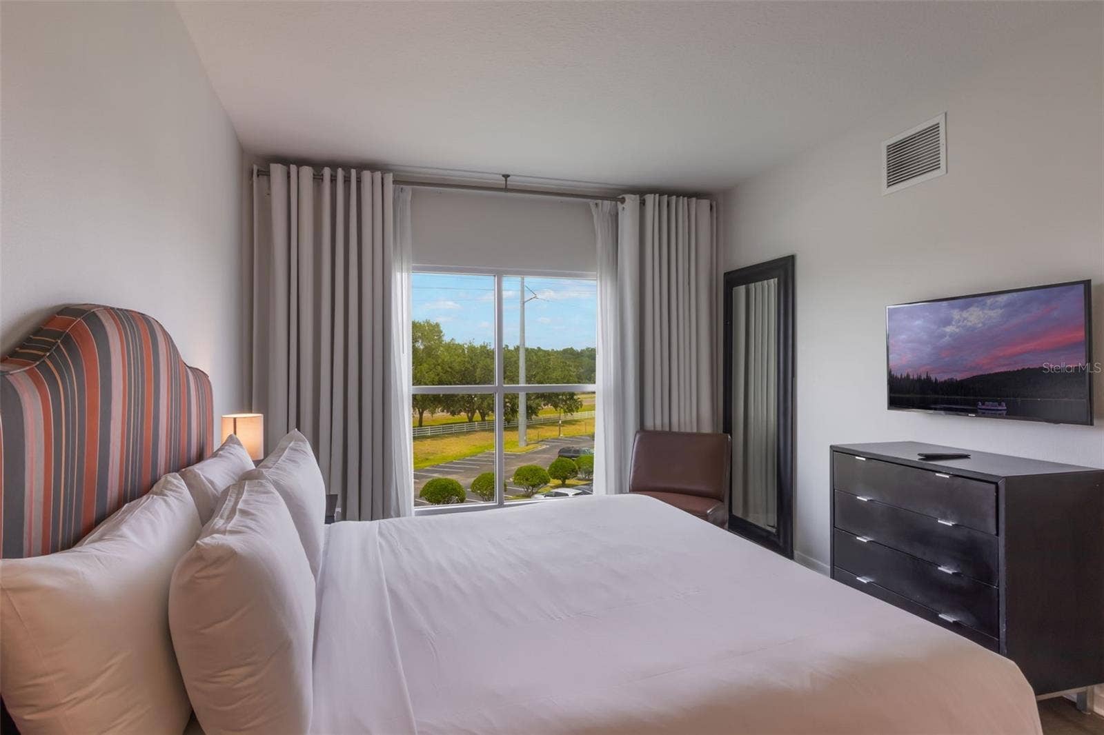 225 CELEBRATION PLACE, #401, Kissimmee, FL 34747 225 CELEBRATION PLACE, #401, Kissimmee, FL 34747