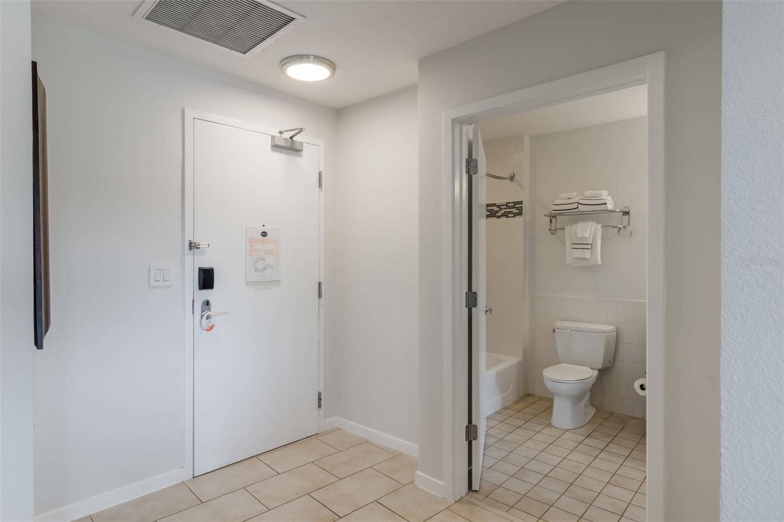 225 CELEBRATION PLACE, #401, Kissimmee, FL 34747 225 CELEBRATION PLACE, #401, Kissimmee, FL 34747