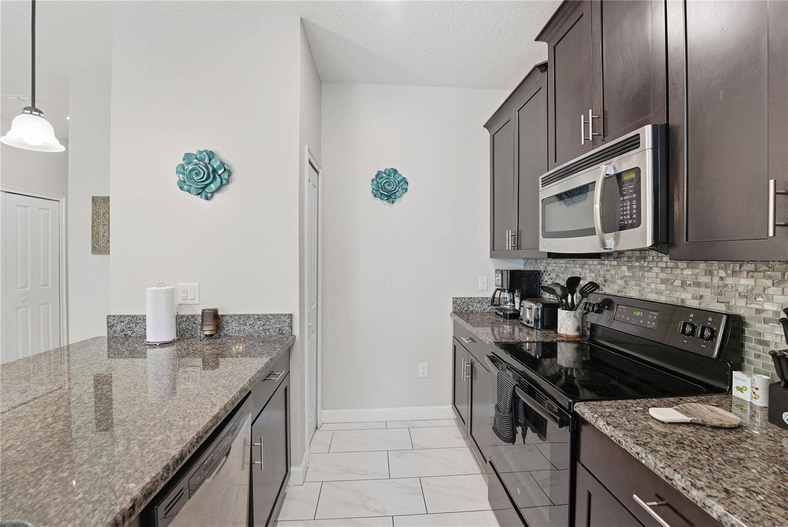 1596 MOON VALLEY DRIVE, Davenport, FL 33896 1596 MOON VALLEY DRIVE, Davenport, FL 33896