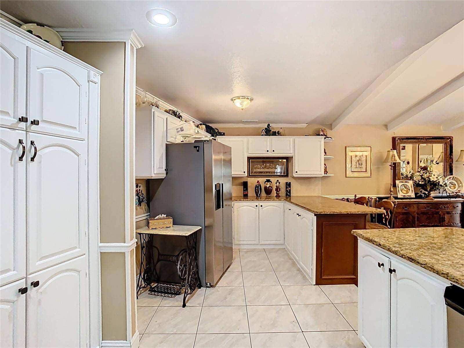 5852 MEDINAH WAY, Orlando, FL 32819 Kitchen