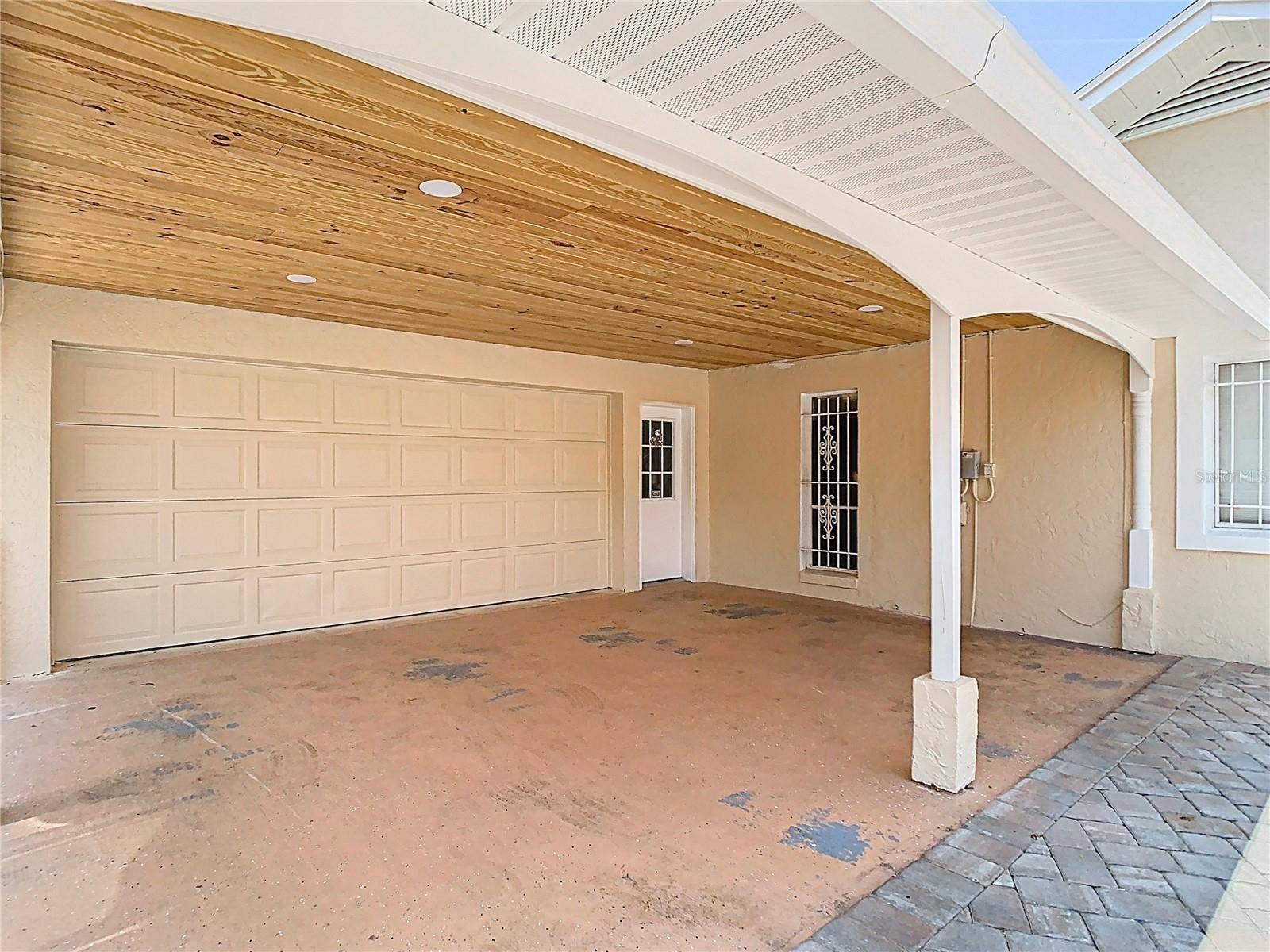 5852 MEDINAH WAY, Orlando, FL 32819 Carport