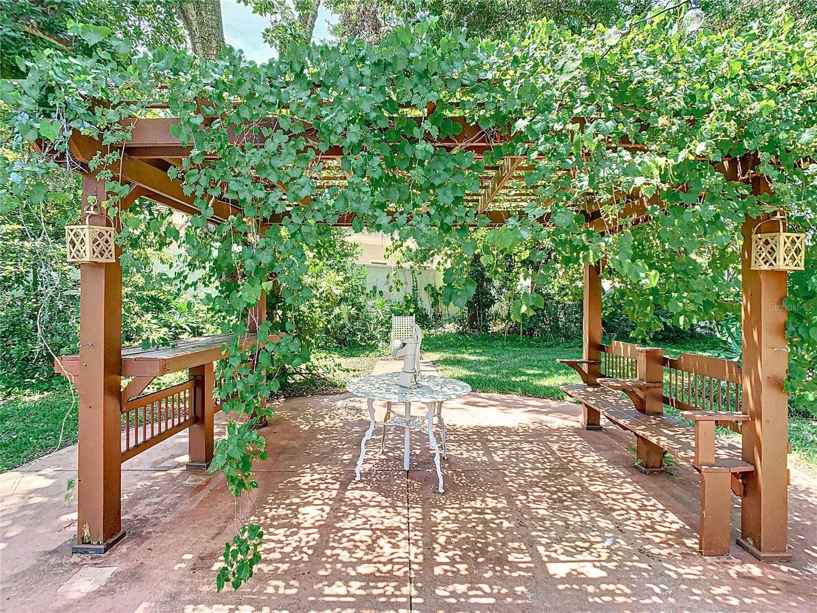 5852 MEDINAH WAY, Orlando, FL 32819 Backyard: Gazebo with Grapevines