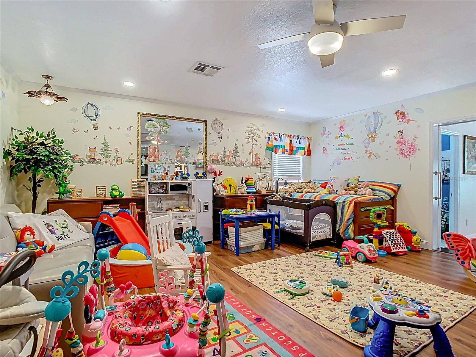 5852 MEDINAH WAY, Orlando, FL 32819 Bedroom 7- Children's Playroom