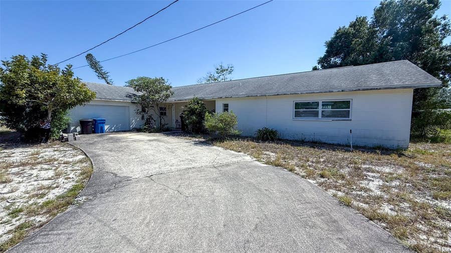 Property photo for 4719 ALCAZAR WAY S, St Petersburg, FL