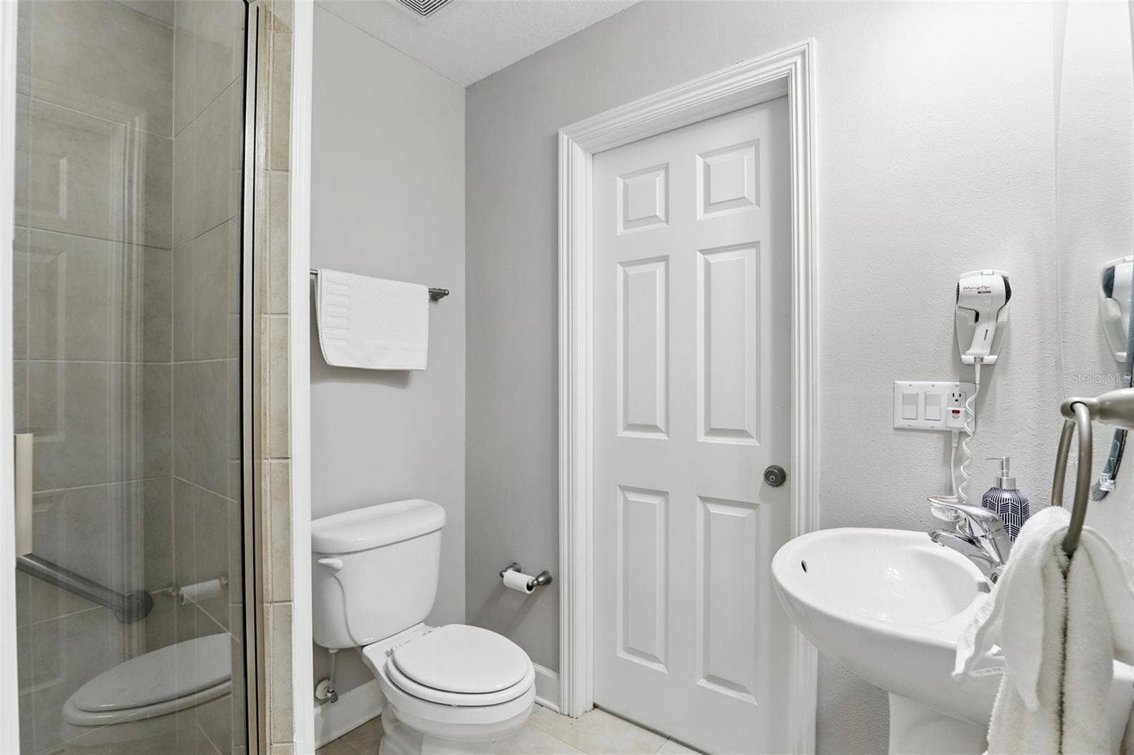 14501 DAMAI LANE, Orlando, FL 32821 14501 DAMAI LANE, Orlando, FL 32821