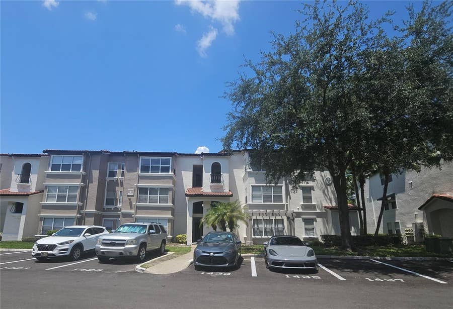 Property photo for 5160 CONROY ROAD, #37, Orlando, FL