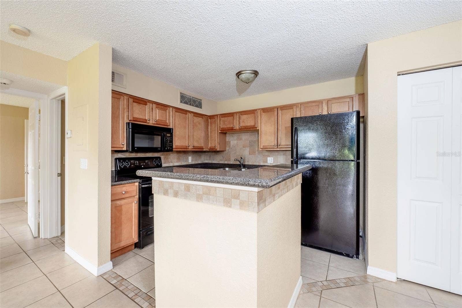 420 FORESTWAY CIRCLE, #206, Altamonte Springs, FL 32701 420 FORESTWAY CIRCLE, #206, Altamonte Springs, FL 32701