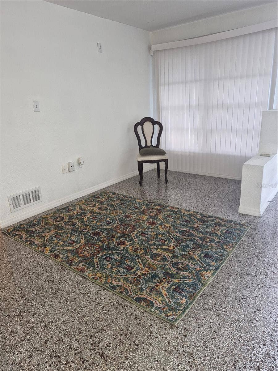 2103 MANTILLA AVENUE, Orlando, FL 32811 Actual Dining area