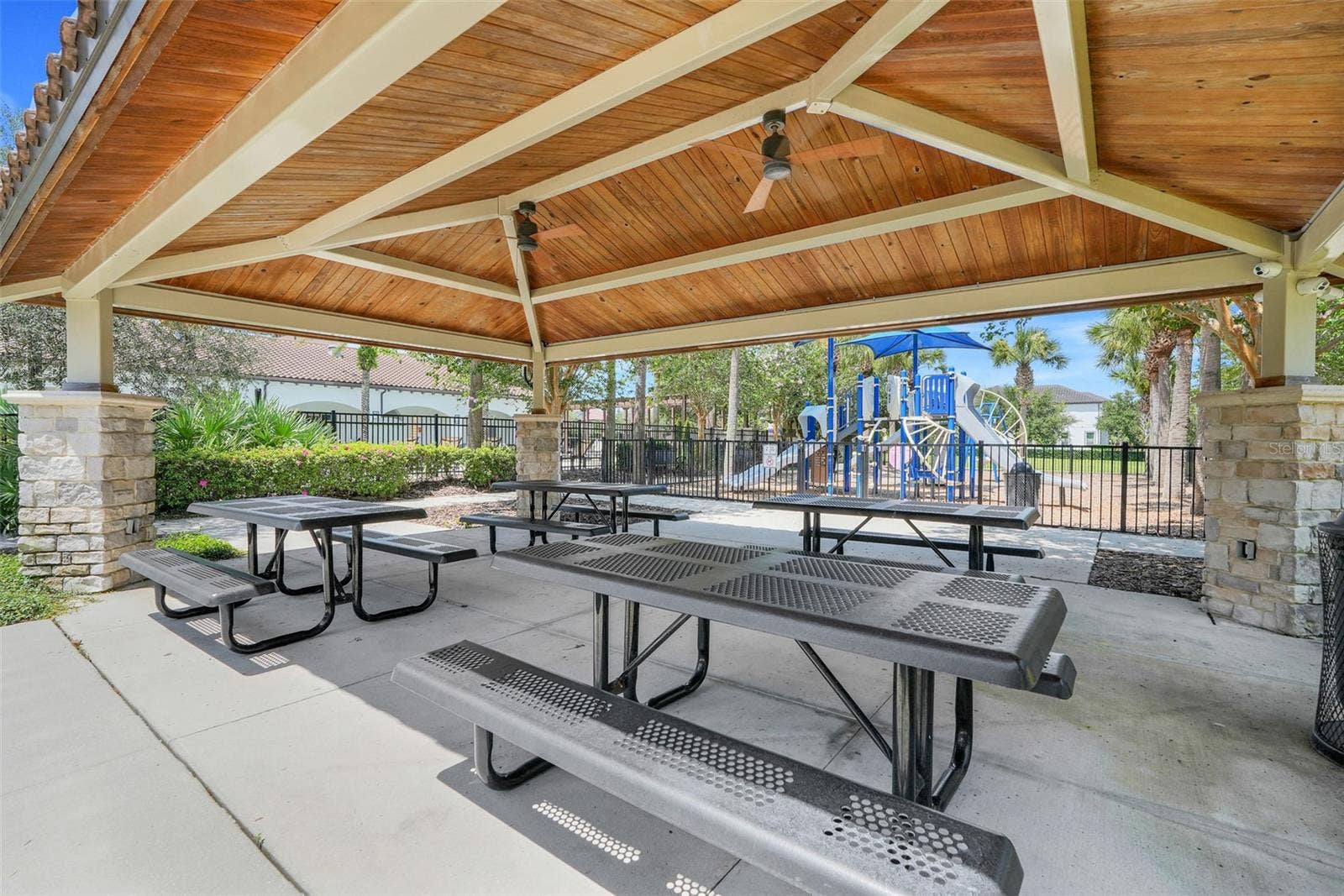 7920 CHILTON DRIVE, Orlando, FL 32836 Community pool