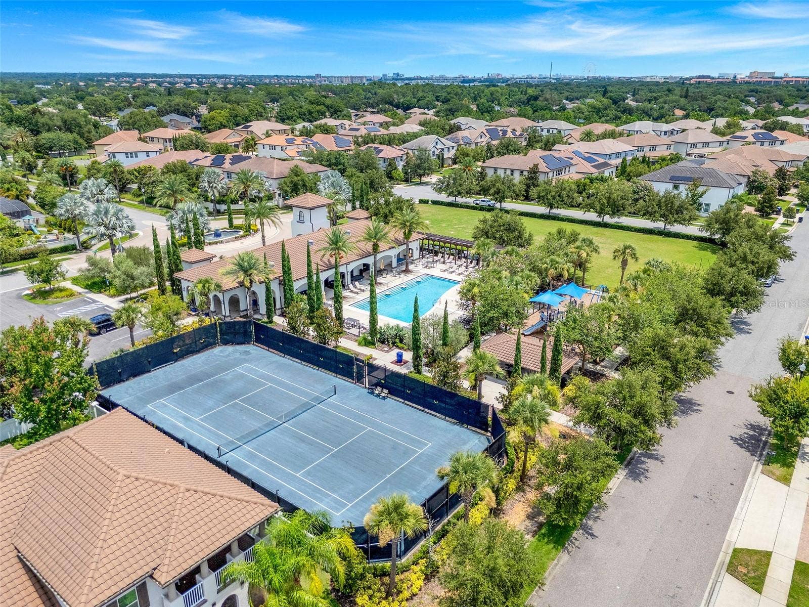 7920 CHILTON DRIVE, Orlando, FL 32836 Community entrance