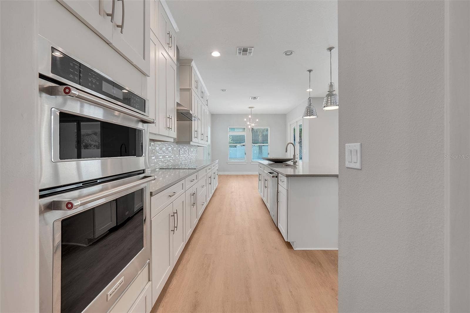 7920 CHILTON DRIVE, Orlando, FL 32836 7920 CHILTON DRIVE, Orlando, FL 32836