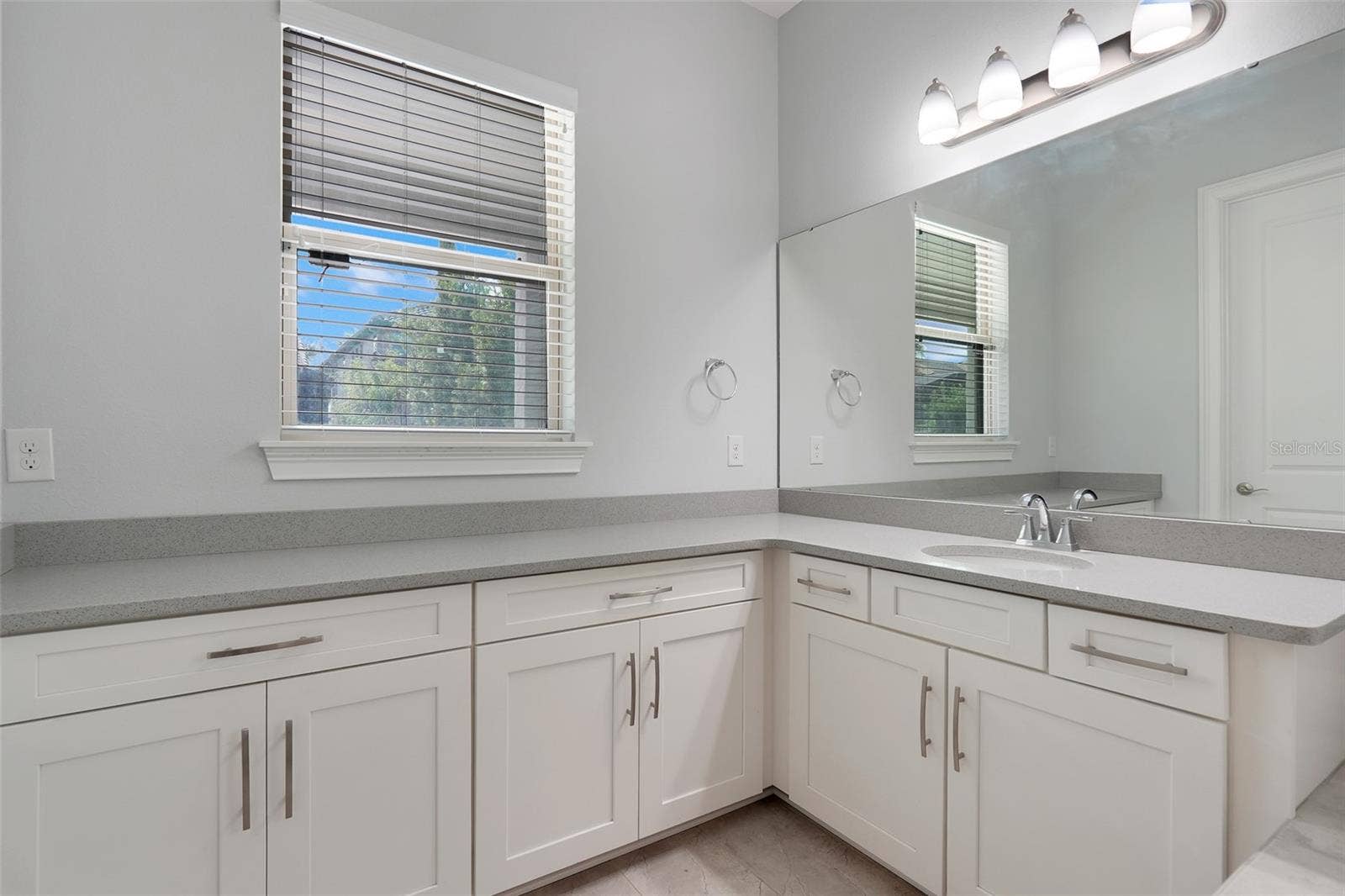 7920 CHILTON DRIVE, Orlando, FL 32836 master bath