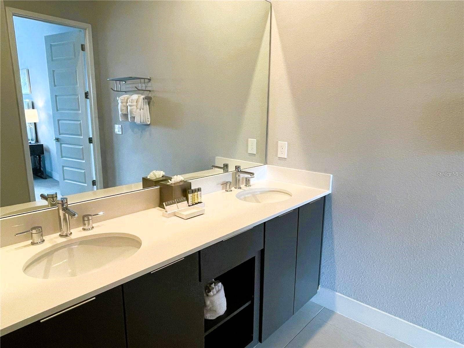 7740 SANDY RIDGE DRIVE, #203, Reunion, FL 34747 En-suite in primary bedroom