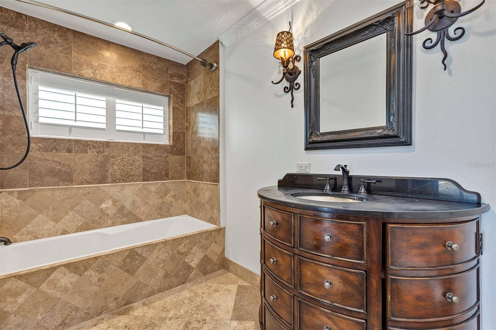 10203 TROUT ROAD, Orlando, FL 32836 Second Primary Bathroom Main Floor