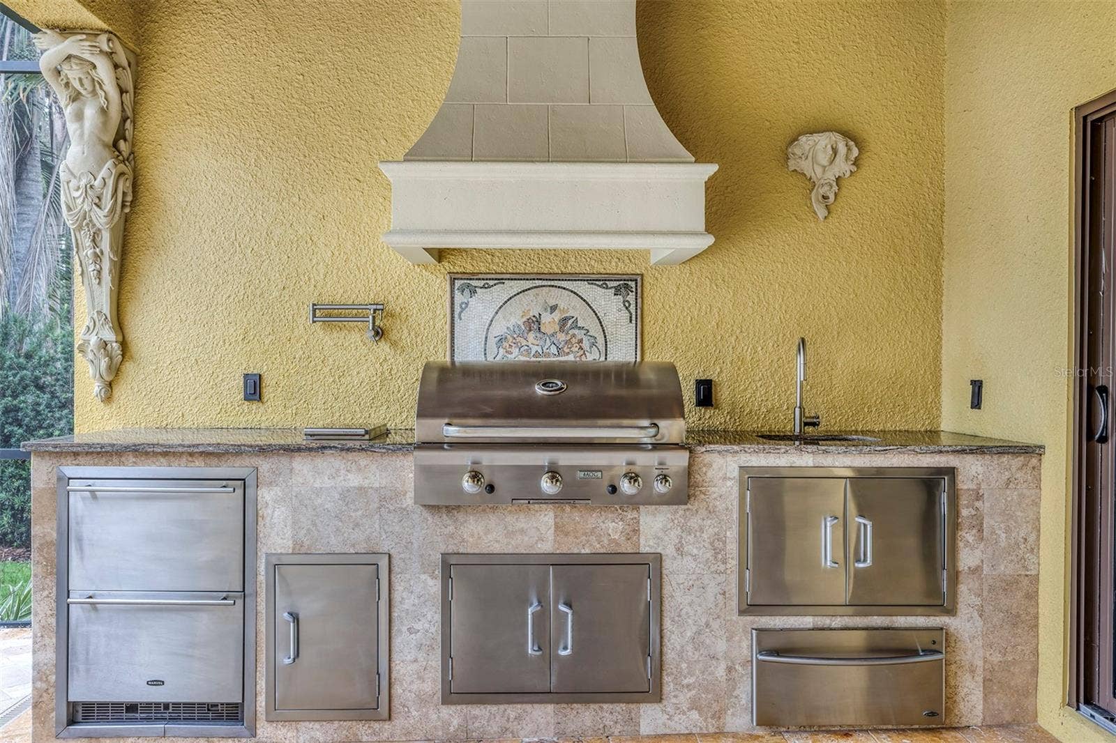 10203 TROUT ROAD, Orlando, FL 32836 Summer Kitchen