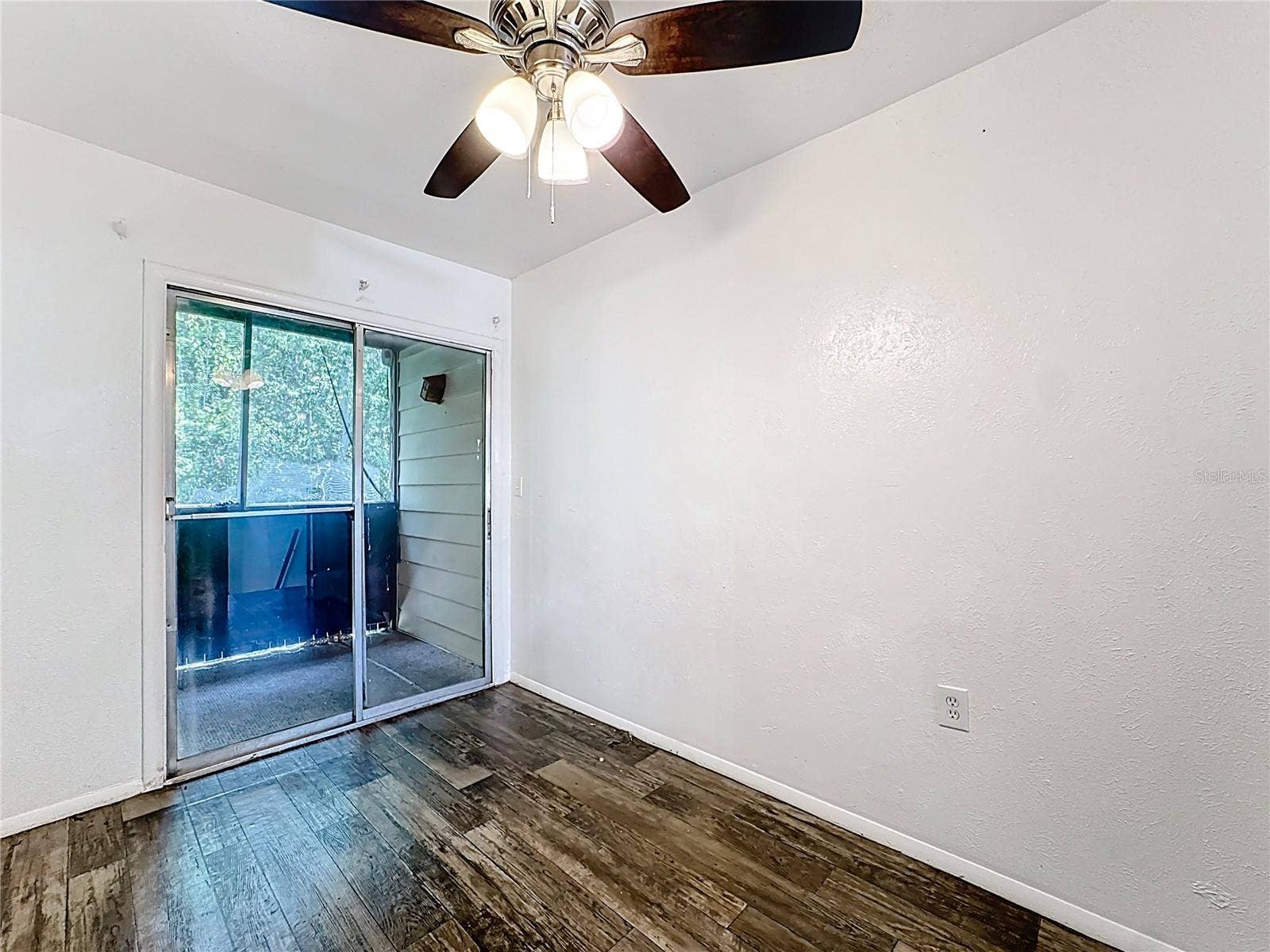3944 CRAYRICH CIRCLE, #A-4, Orlando, FL 32839 3944 CRAYRICH CIRCLE, #A-4, Orlando, FL 32839