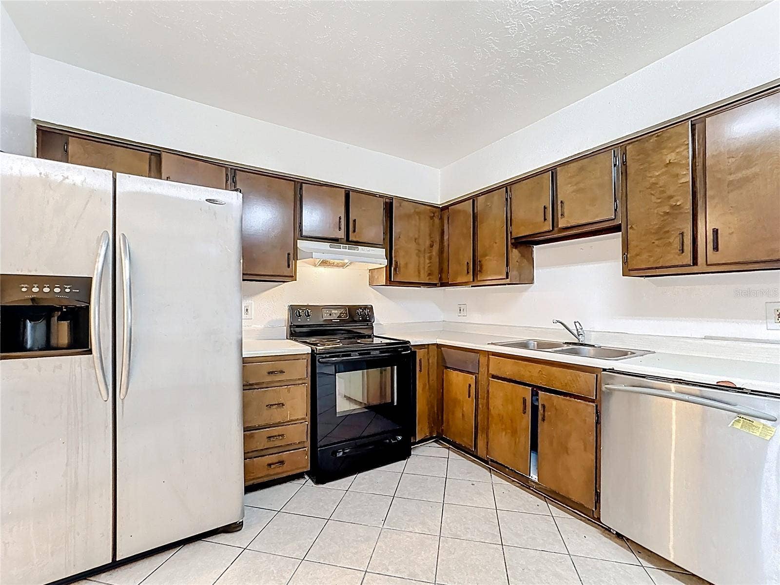 3944 CRAYRICH CIRCLE, #A-4, Orlando, FL 32839 3944 CRAYRICH CIRCLE, #A-4, Orlando, FL 32839