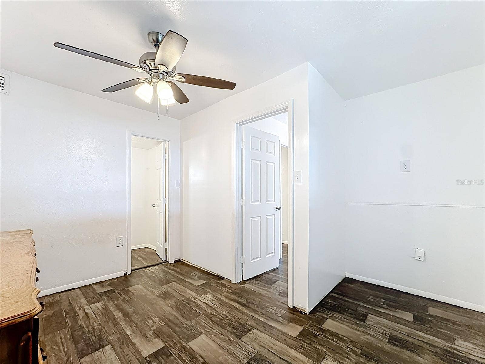 3944 CRAYRICH CIRCLE, #A-4, Orlando, FL 32839 3944 CRAYRICH CIRCLE, #A-4, Orlando, FL 32839