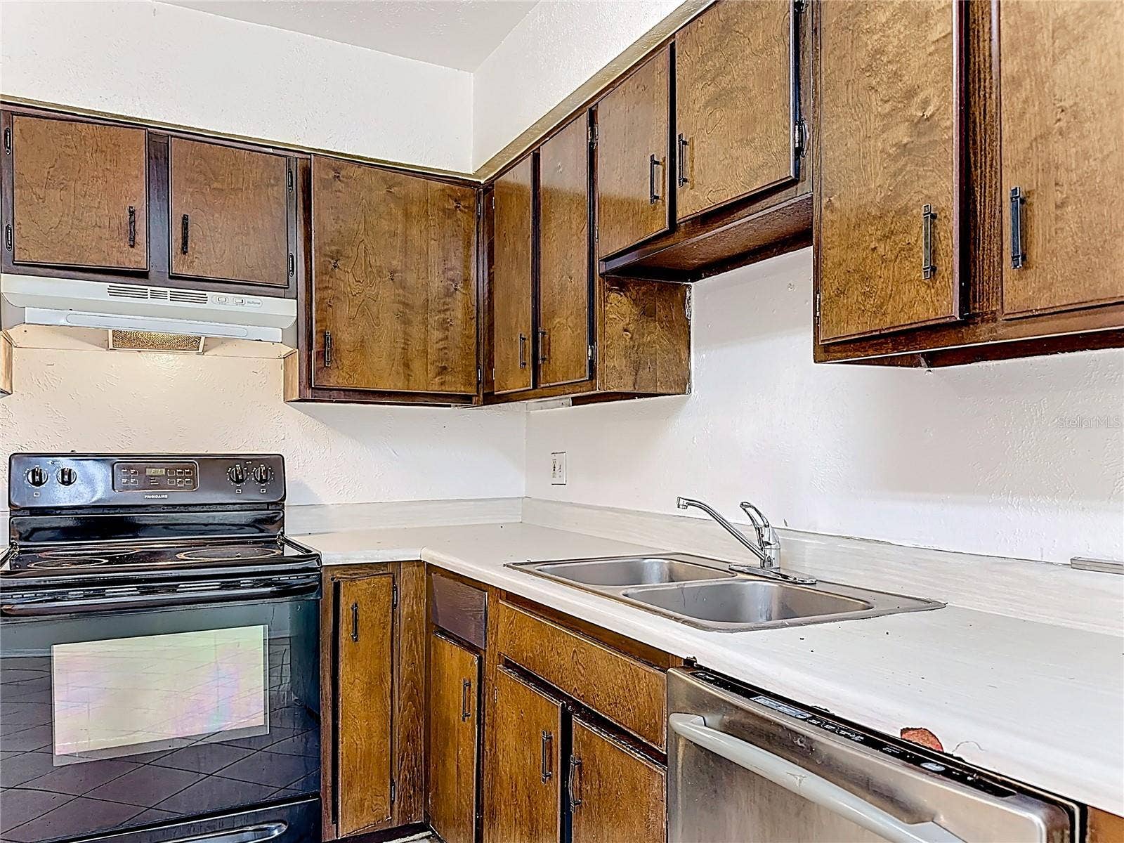 3944 CRAYRICH CIRCLE, #A-4, Orlando, FL 32839 3944 CRAYRICH CIRCLE, #A-4, Orlando, FL 32839