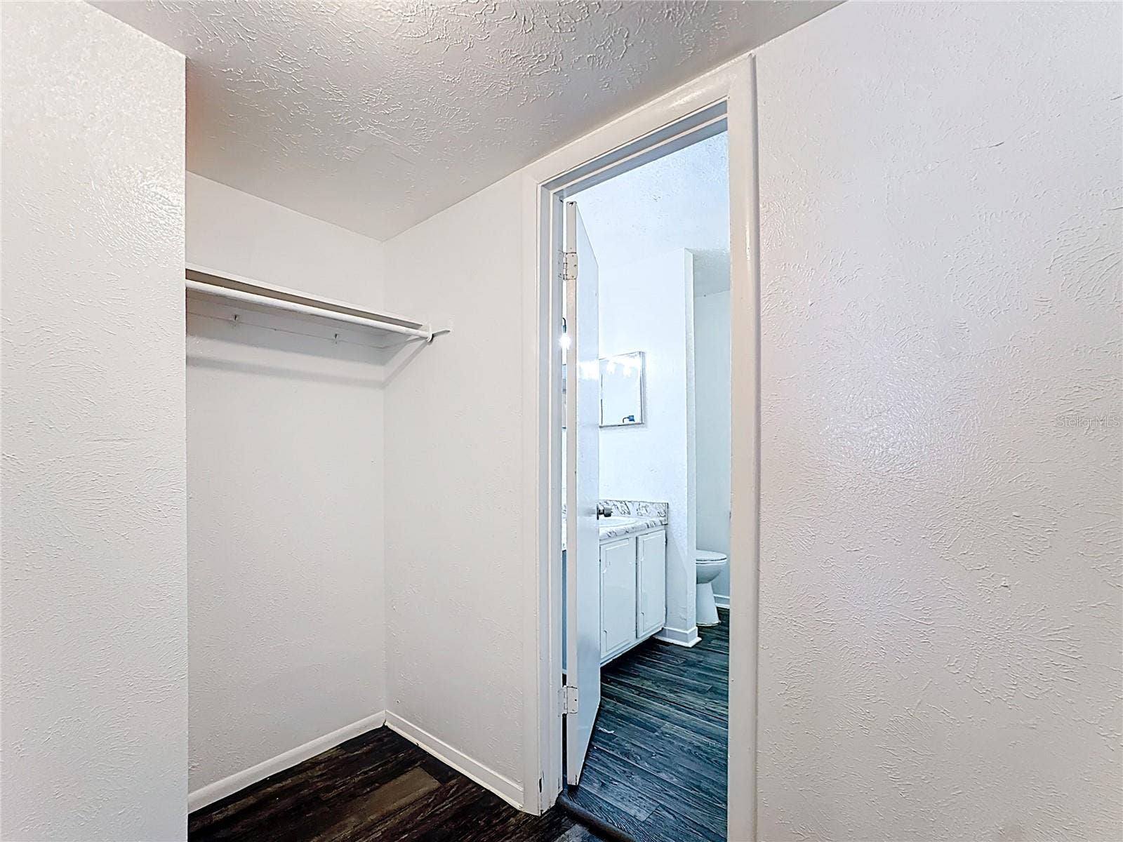 3944 CRAYRICH CIRCLE, #A-4, Orlando, FL 32839 3944 CRAYRICH CIRCLE, #A-4, Orlando, FL 32839