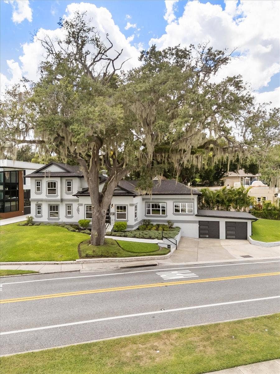 808 EDGEWATER DRIVE, Orlando, FL 32804