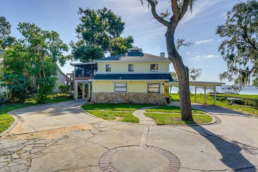 Property photo for 900 N HARBOR TERRACE, Tavares, FL