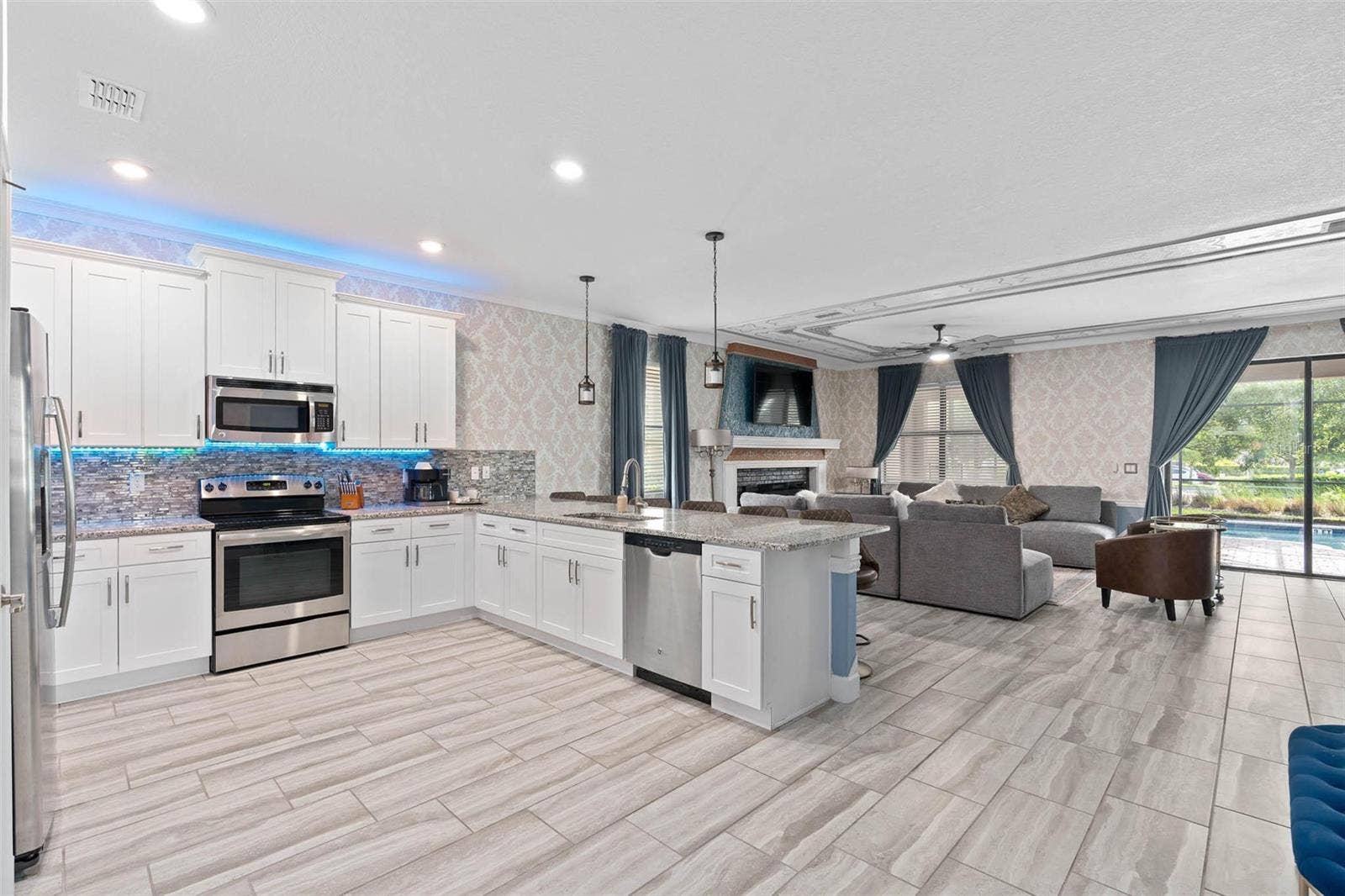 1403 MOON VALLEY DRIVE, Davenport, FL 33896 1403 MOON VALLEY DRIVE, Davenport, FL 33896