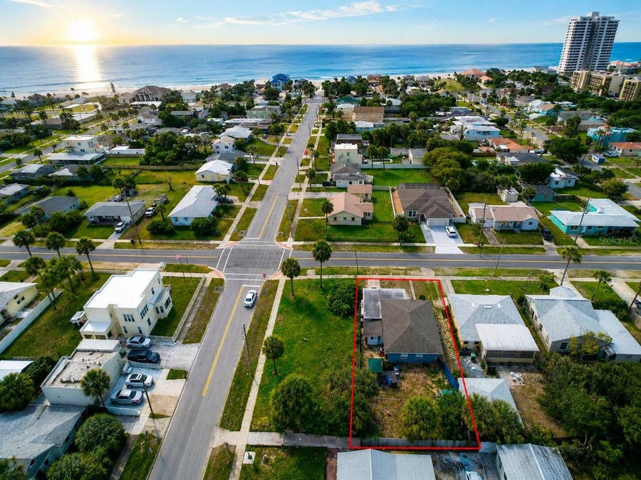 Property photo for 1517 N GRANDVIEW AVENUE, Daytona Beach, FL