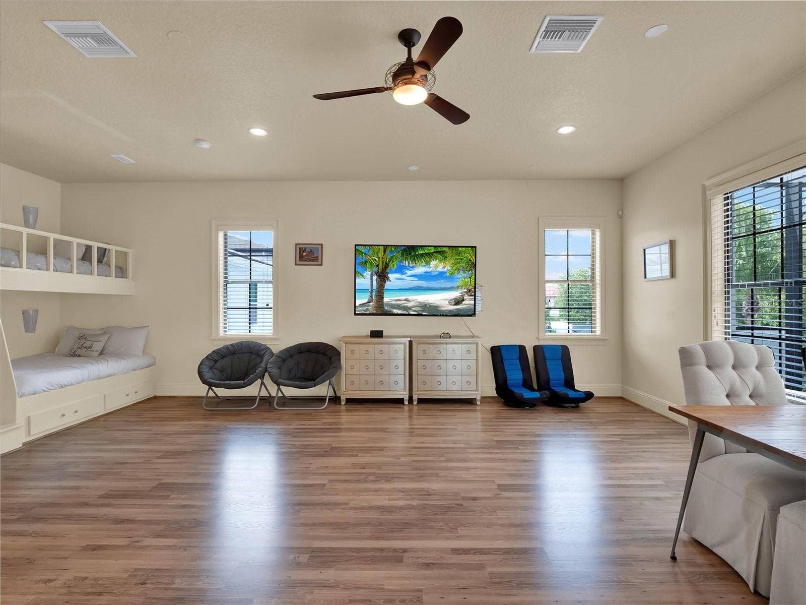 1284 GRAND TRAVERSE PARKWAY, Reunion, FL 34747 1284 GRAND TRAVERSE PARKWAY, Reunion, FL 34747