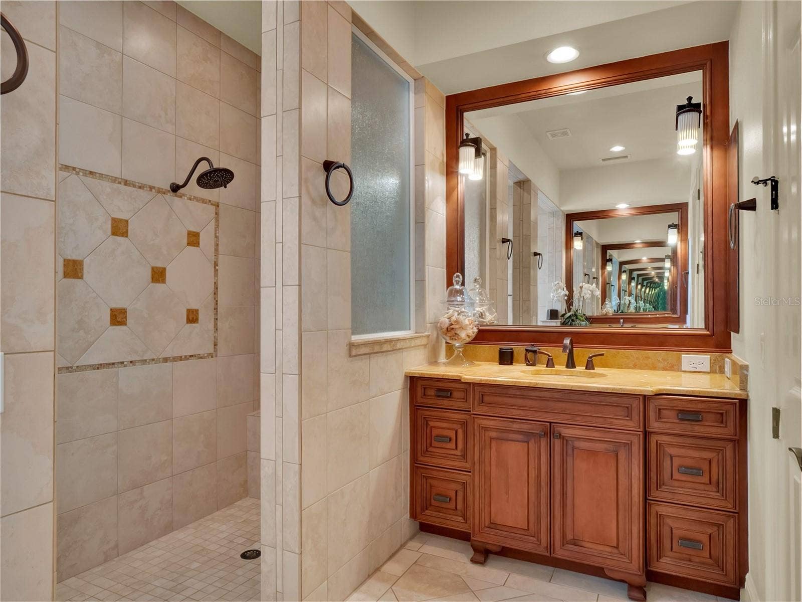 1284 GRAND TRAVERSE PARKWAY, Reunion, FL 34747 1284 GRAND TRAVERSE PARKWAY, Reunion, FL 34747