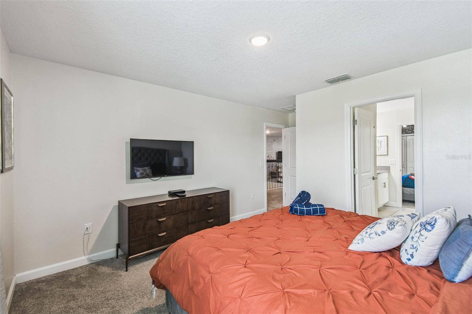 8844 CRUDEN BAY COURT, Davenport, FL 33896 8844 CRUDEN BAY COURT, Davenport, FL 33896