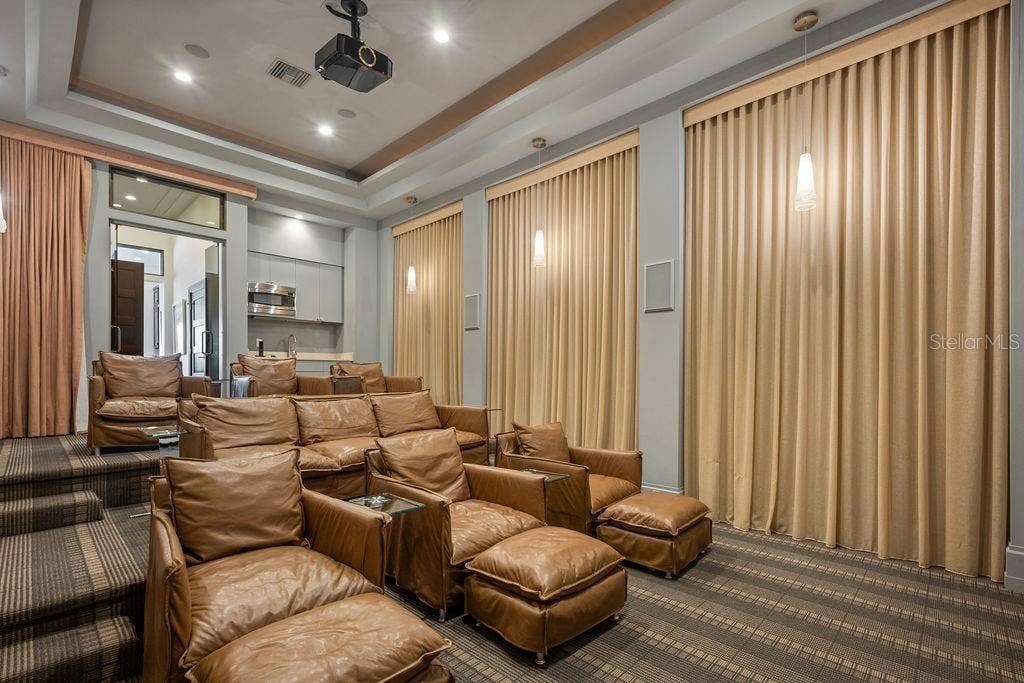 9721 CARILLON PARK DRIVE, Windermere, FL 34786