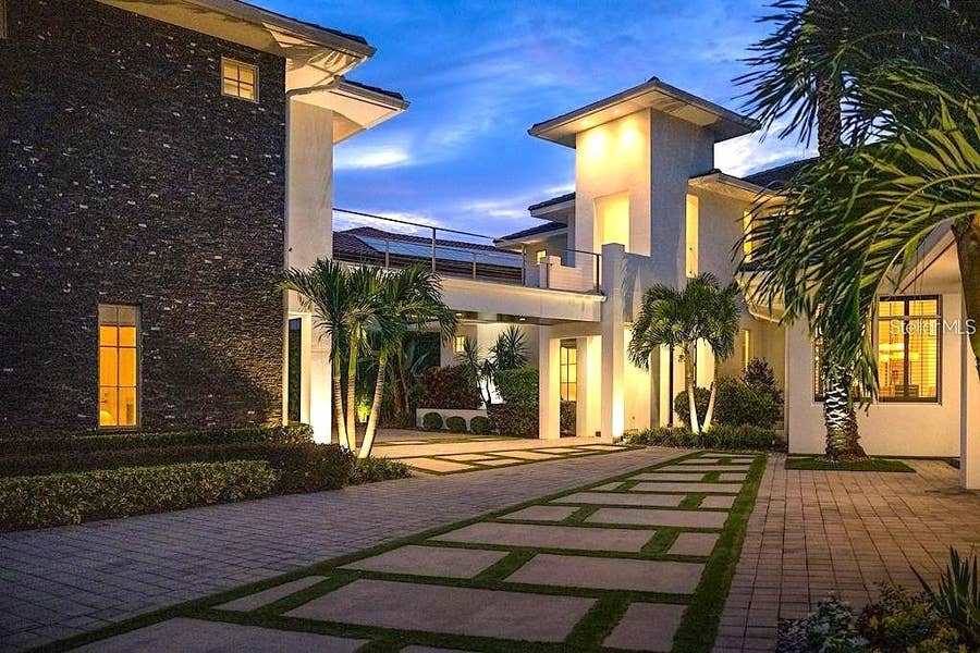 Property photo for 9721 CARILLON PARK DRIVE, Windermere, FL