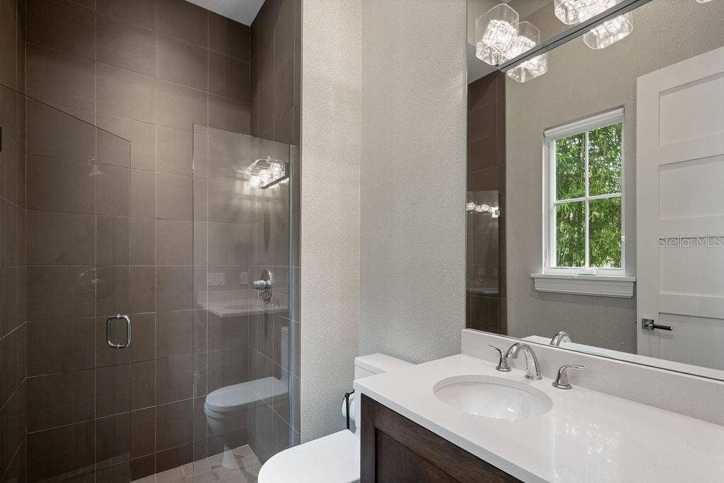 9721 CARILLON PARK DRIVE, Windermere, FL 34786