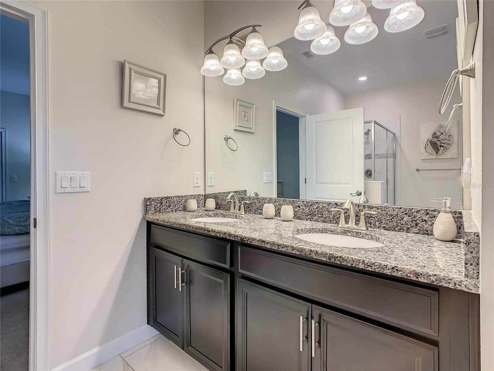 1305 DIVOT WAY, Davenport, FL 33896 1305 DIVOT WAY, Davenport, FL 33896