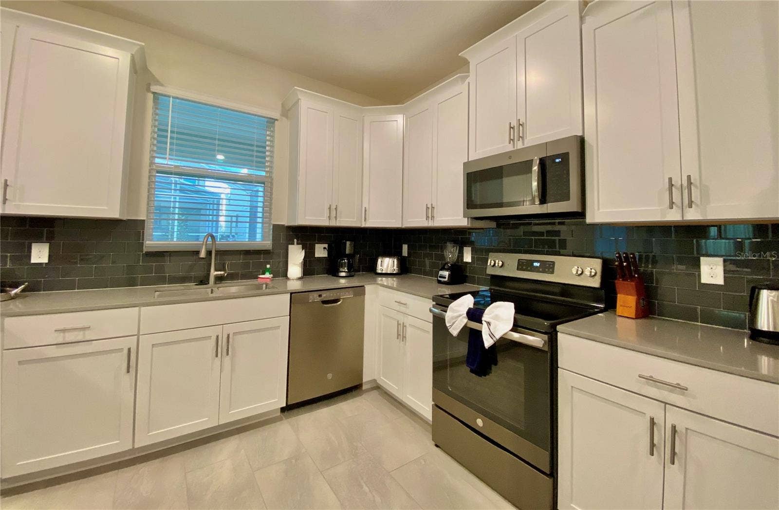 830 DROP SHOT DRIVE, Davenport, FL 33896 830 DROP SHOT DRIVE, Davenport, FL 33896