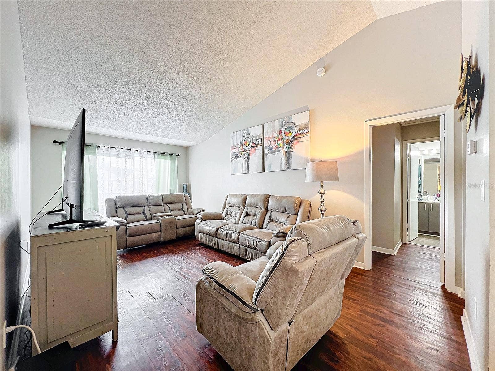 2520 WOODGATE BOULEVARD, #204, Orlando, FL 32822 2520 WOODGATE BOULEVARD, #204, Orlando, FL 32822