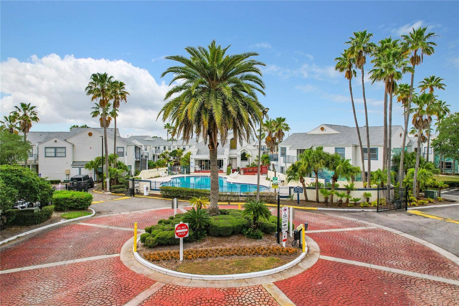 2520 WOODGATE BOULEVARD, #204, Orlando, FL 32822 2520 WOODGATE BOULEVARD, #204, Orlando, FL 32822