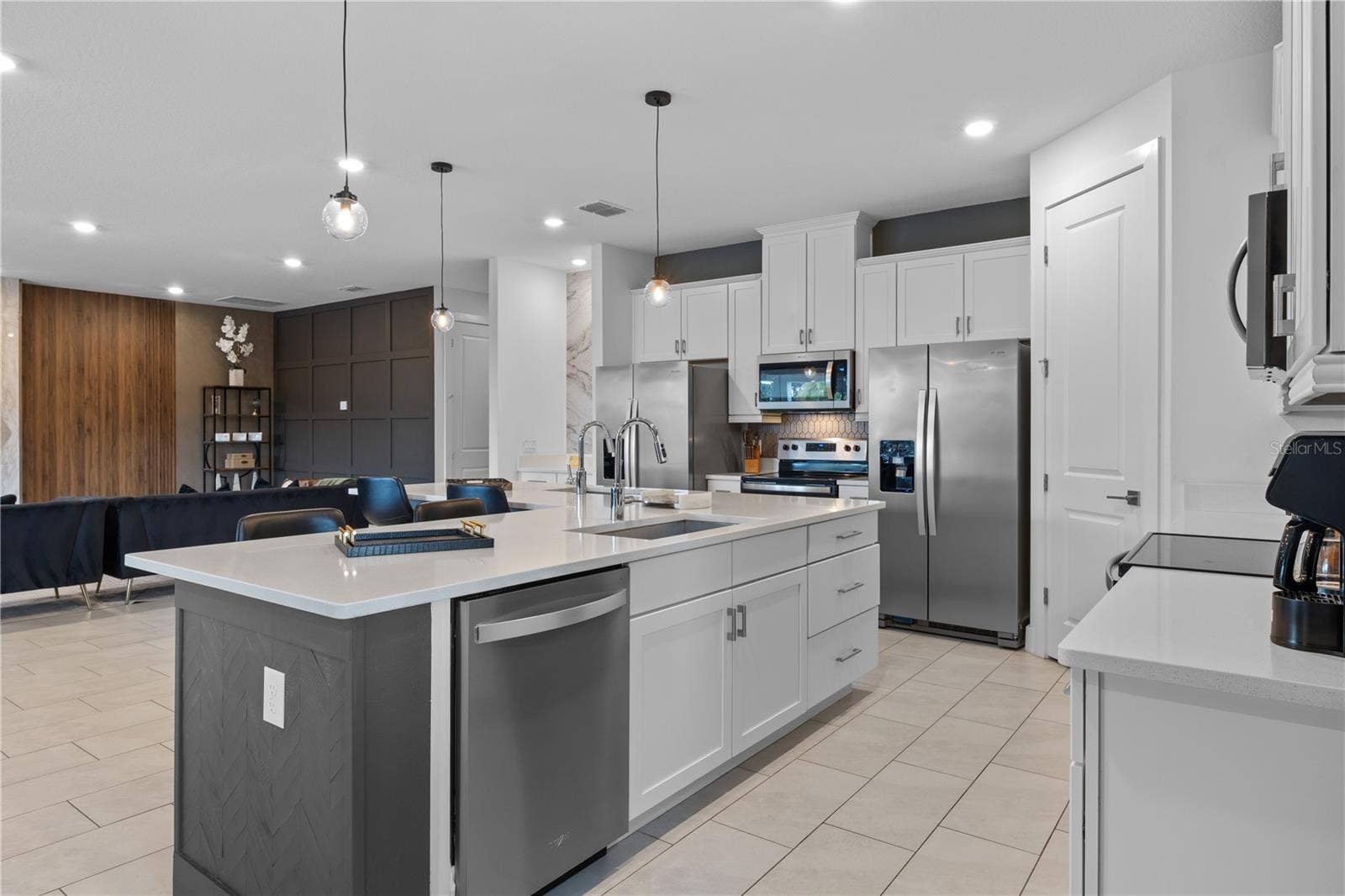 977 DESERT MOUNTAIN COURT, Reunion, FL 34747 977 DESERT MOUNTAIN COURT, Reunion, FL 34747